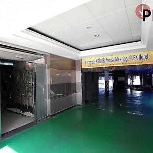 Hotel Plex
